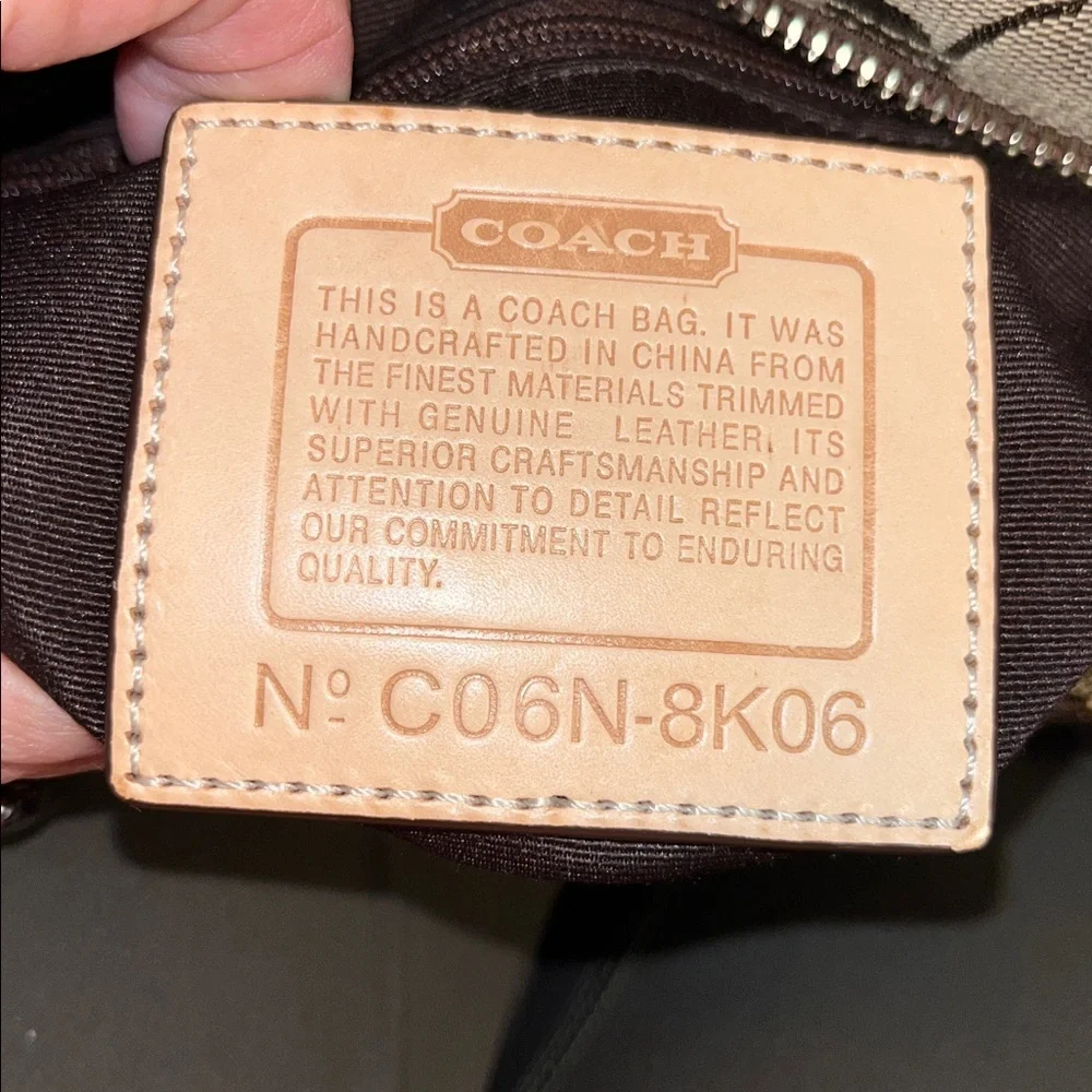 EUC Authentic Coach Hampton Jacquard Handbag - Picture 6 of 6